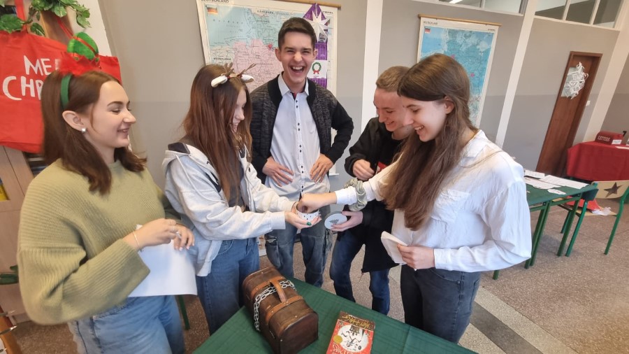 Christmas Escape Room