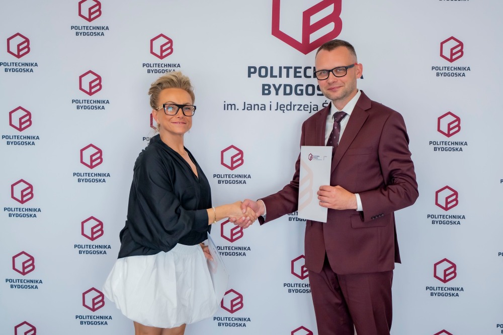 Patronat dla kasy 1B